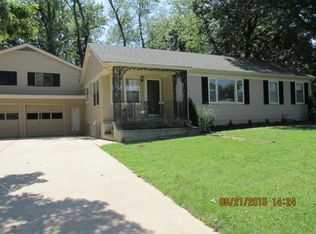 10701 E Sheley Rd, Independence, MO 64052