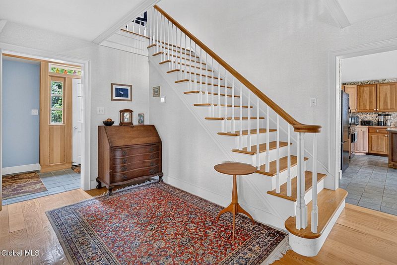 3rd image of 414 Barton Hill Road