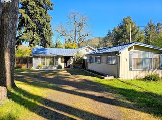 919 W Old Melrose Rd, Roseburg, OR