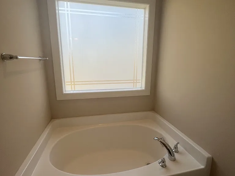 44 Coswell Ct — Photo 31