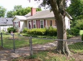 15 Catawba Ave, Greenville, SC 29611