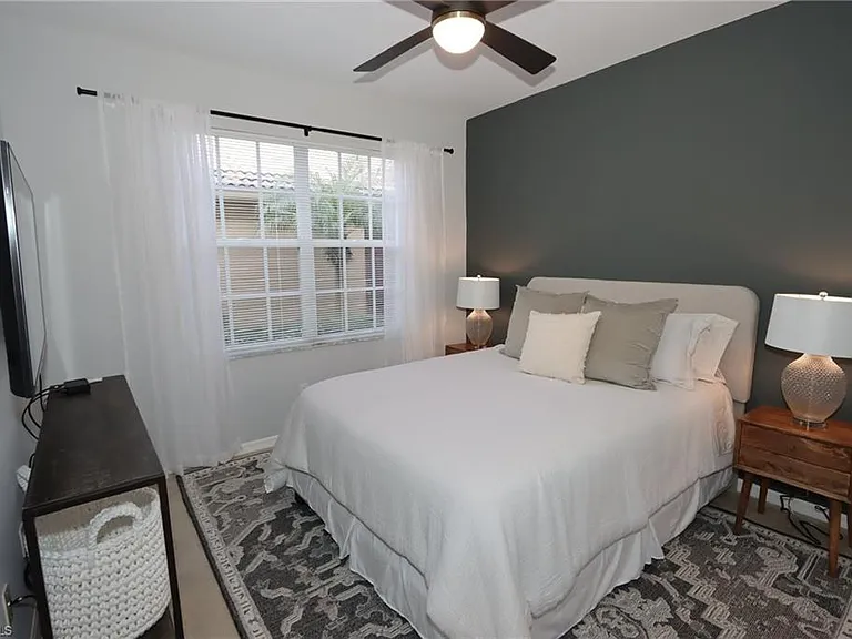 20161 Seagrove St #102 — Photo 7