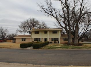1101 7th St, Olton, TX 79064