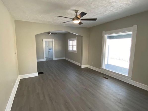 162 E Center St