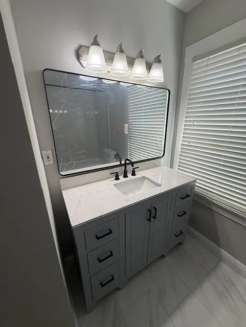 3 bed, 1800 sqft, $2,100 — Photo 3