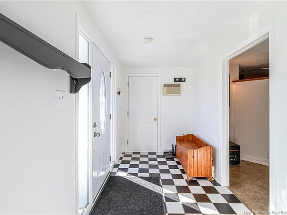 5th image of 2667 560th Rte