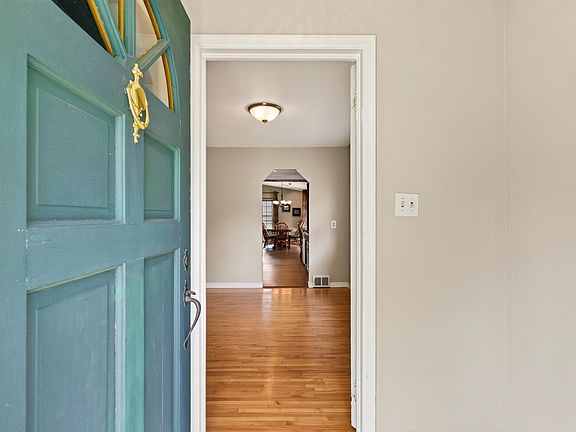 5th image of 7000 4th Ave S