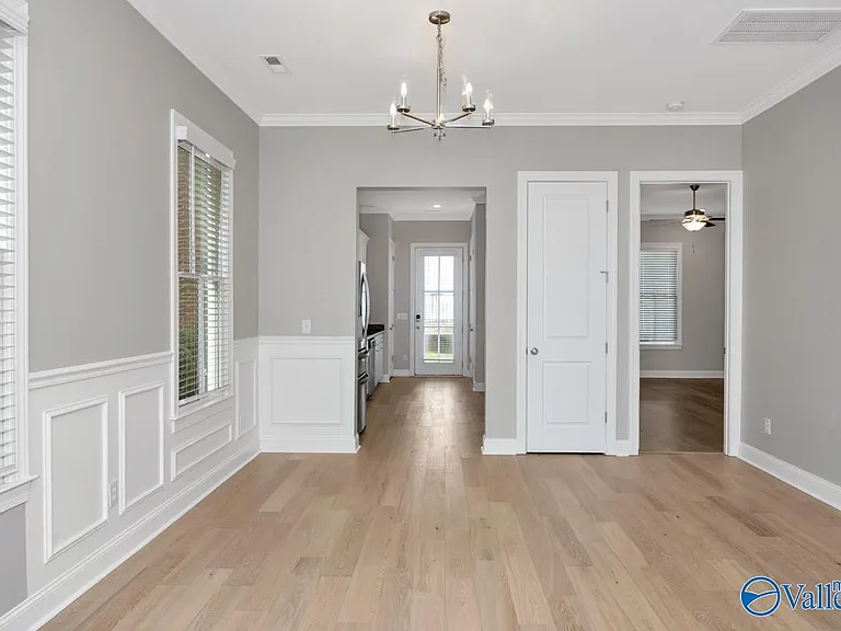 42 Pine St NW — Photo 12