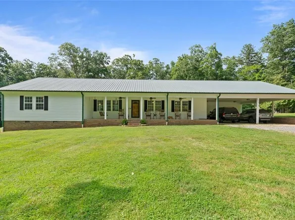 416 Lumber Plant Rd, Lowgap, NC 27024