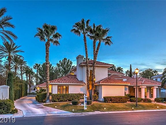 3rd image of 8113 Tiara Cove Cir