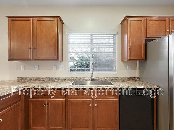 5th image of 43108 Greene Cir