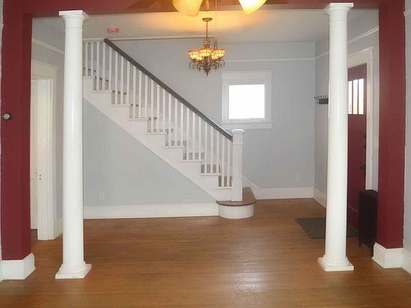 3rd image of 615 Mansfield Ave