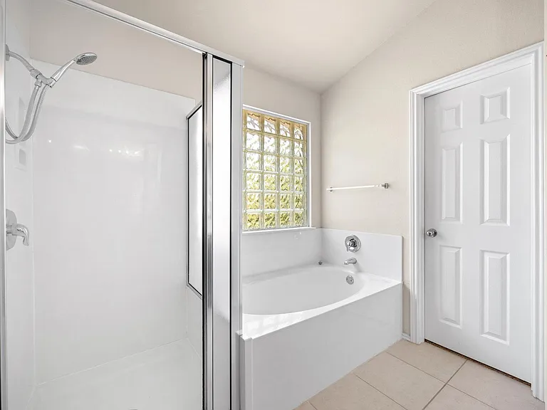 9400 Billingham Trl — Photo 22