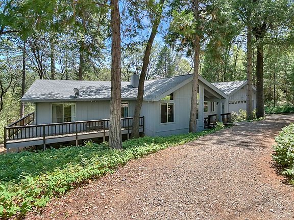 2nd image of 13839 Shirley Dr