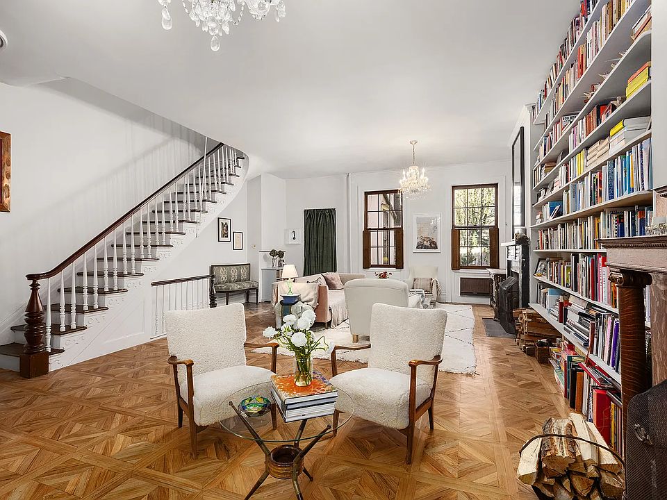 1st image of 38 Bedford St