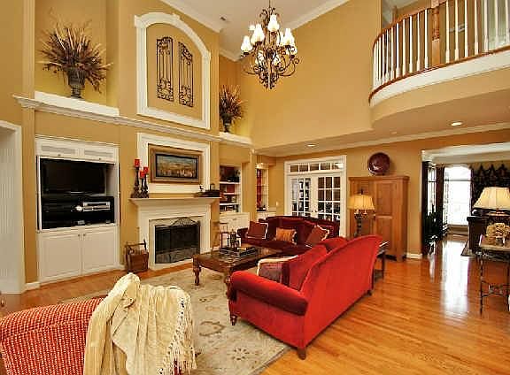 2nd image of 705 Aylesford Ct