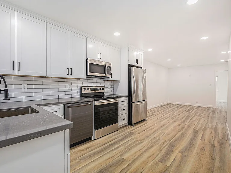 Montecito Ave 137 — Photo 13
