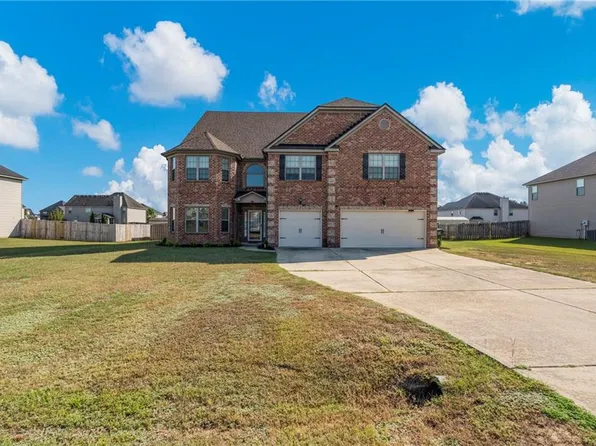 12 Juno St, Fort Mitchell, AL 36856