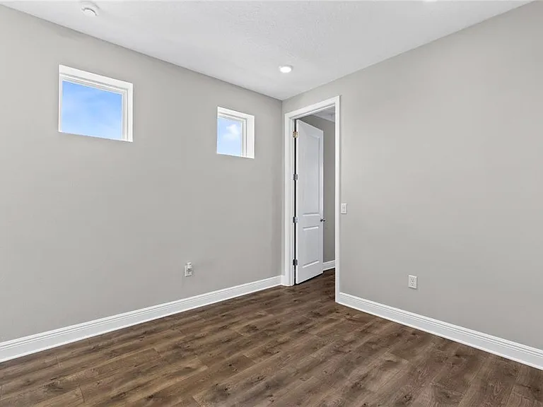 10205 Pearson Ave — Photo 13