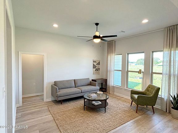 2nd image of 102 Pine Harvest Ln