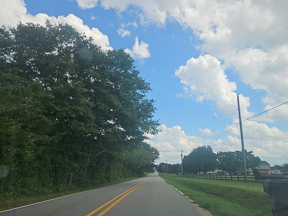 5th image of 2869 A D Farmer Rd