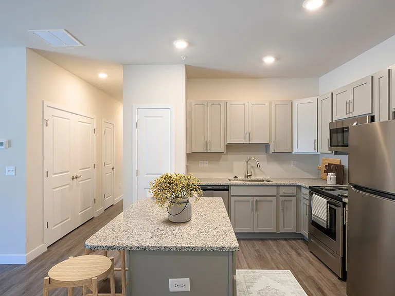 Coastal Tide Apartments — Photo 7