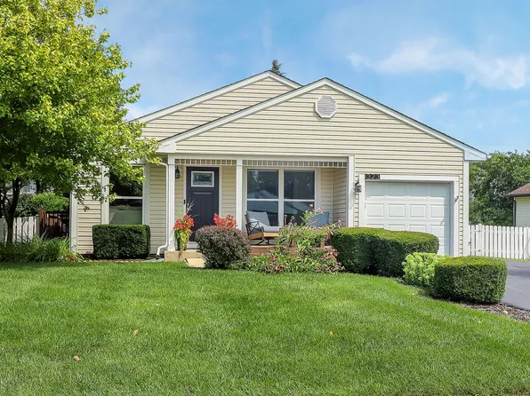 323 Danbury Dr, Naperville, IL 60565