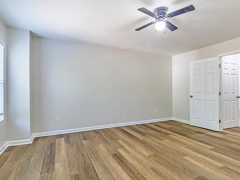 2065 Freeman St — Photo 27