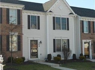 304 Trotwood Dr, Coraopolis, PA 15108