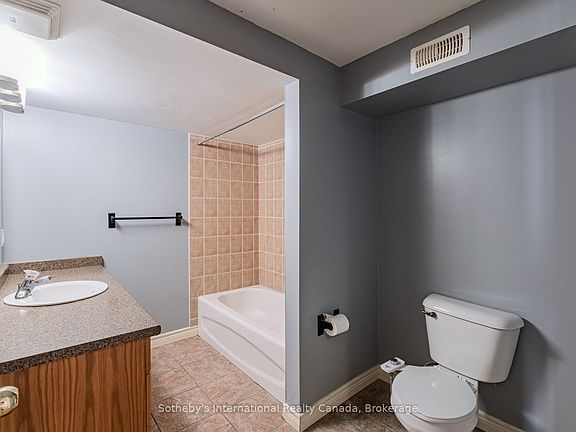 4th image of 111 Grey St #213
