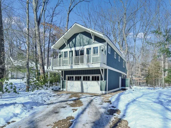 7039 Sand Dune Dr, Sawyer, MI 49125