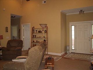 1st image of 1075 Jessamine Dr
