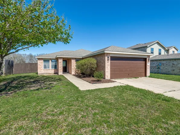 312 Stanford Dr, Forney, TX 75126