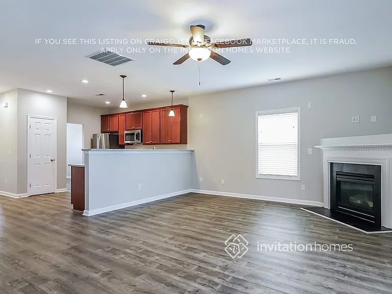 1309 Hosmer Ct — Photo 3
