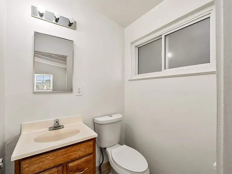 6436 Thomas Dr — Photo 12