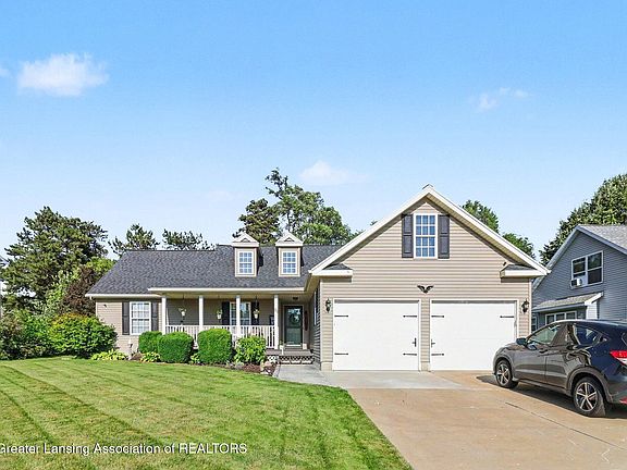 2nd image of 111 Elizabeth Way #21