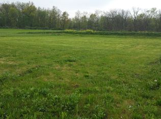 4061 Country Dr, Dover, PA 17315