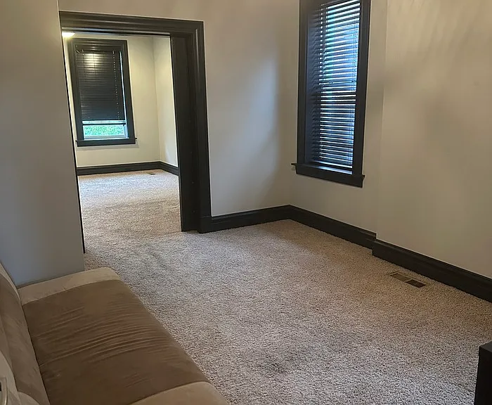 4249 Juniata St — Photo 16