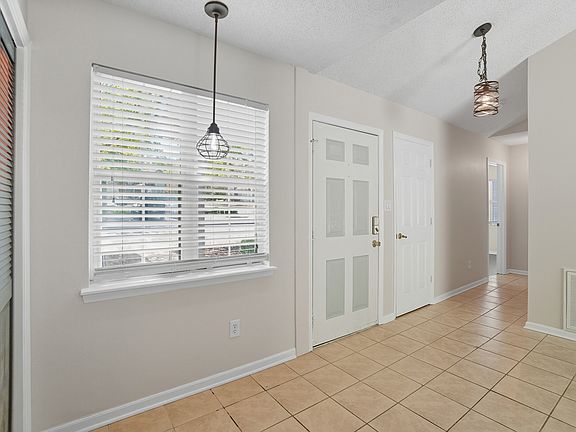 2nd image of 7824 Davinci Ln