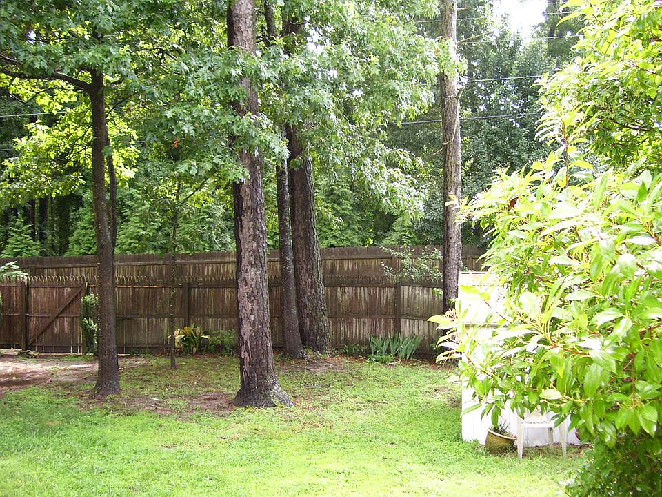 2nd image of 911 Wildwood Square Ct