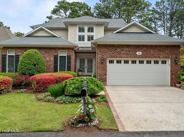 14 Lochwinnock Lane, Pinehurst, NC 28374