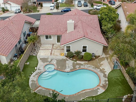 3rd image of 13754 Bear Valley Rd