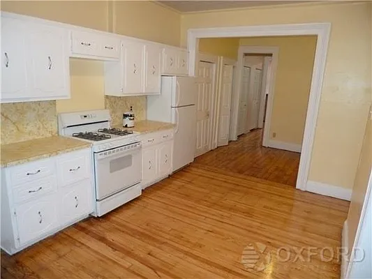 Rented by Oxford Property Group | media 10