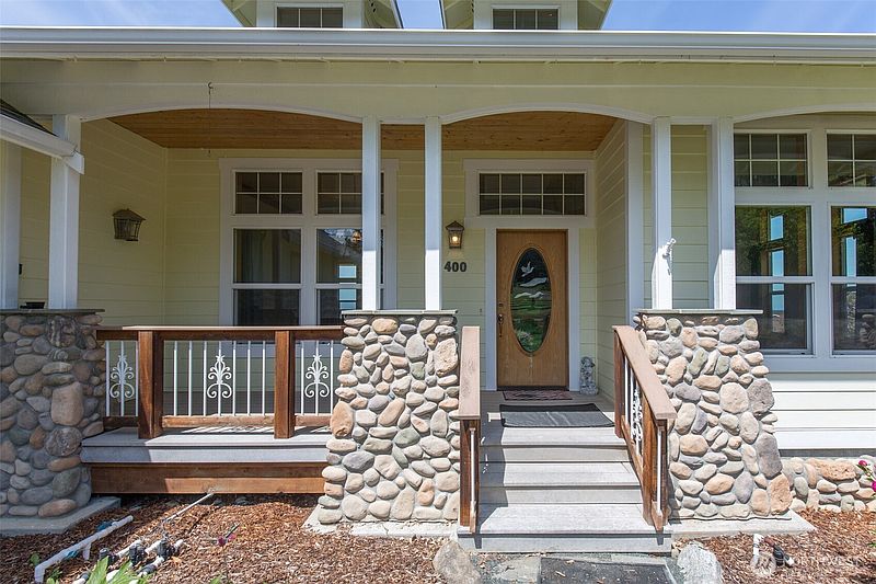 5th image of 400 Reservoir Road