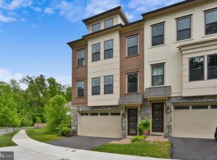 210 Caulfield Ln, Gaithersburg, MD 20878