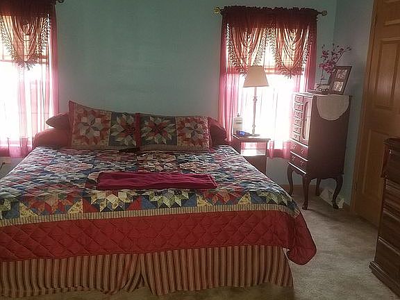 4th image of 13 Plum Ln