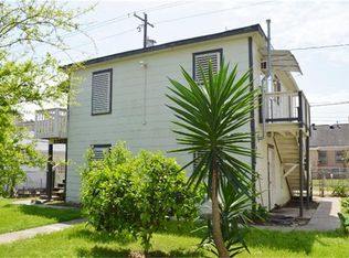 1215 Postoffice, Galveston, TX 77550