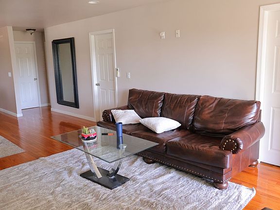 4th image of 2114 S Fruitland
