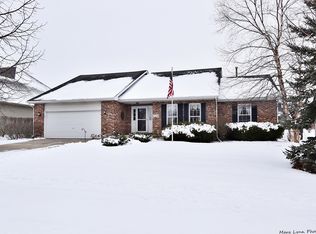 722 Ridge Dr, Elburn, IL 60119