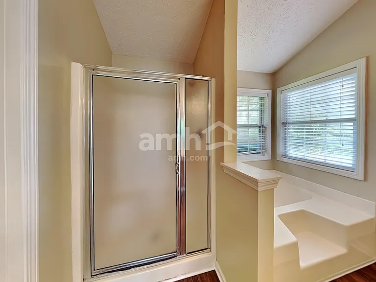 2740 Avalon Meadows Ln — Photo 15